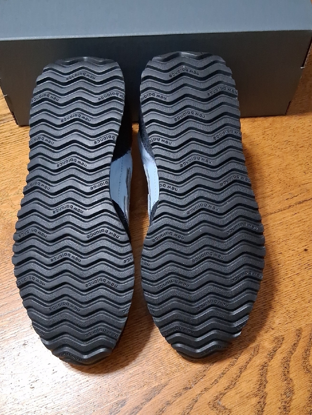 NEW BALANCE US Women 6 SPRUCE UNISEX 4.5 Ice Blue  Sneakers Black Grey NEW 471 - Picture 4 of 8